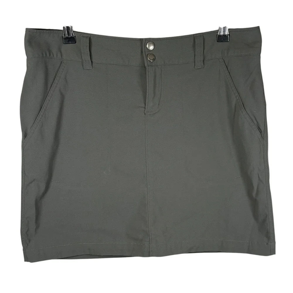 Columbia Omni-Shield Womens Skort‎ Size 10 Gray Hiking Outdoor Active Skirt